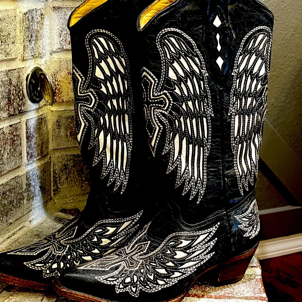 Vintage Corral Womens boots size 6